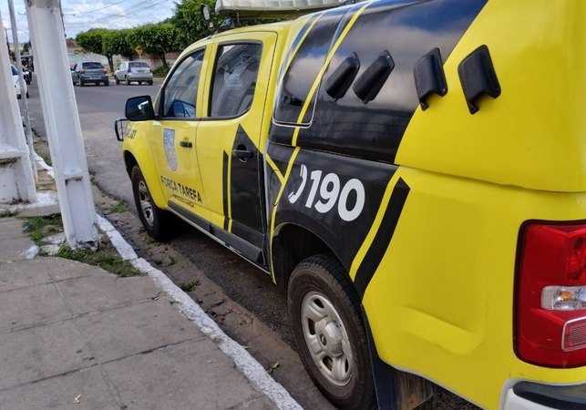 Homem denuncia ter sido ameaçado de morte após terminar relacionamento com companheiro em Arapiraca