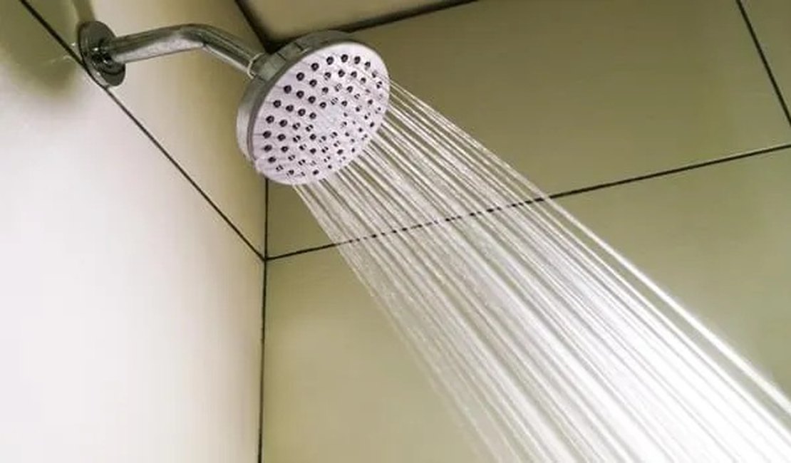 Idoso de 83 anos escorrega no banho, esposa tenta segurá-lo e fica ferida em Arapiraca