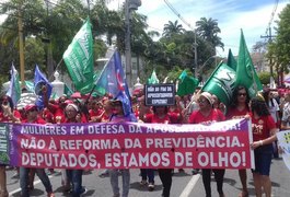 Servidores públicos da Educação de Alagoas encerram greve