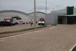 Criança baleada na cabeça e na barriga permanece na UTI em estado grave, em Arapiraca