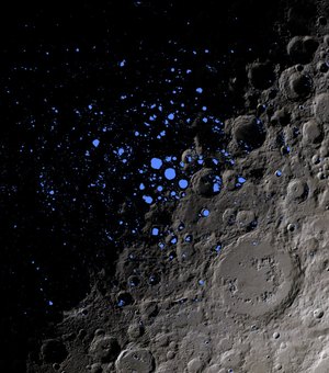 Lua é mais rica em água do que se imaginava, indica Nasa