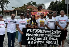 Vítimas da Braskem protestam durante encontro do G20, em Maceió