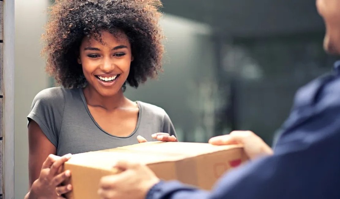 Shopee entra na 'guerra' das entregas rápidas e promete delivery em 4 horas