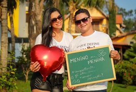 Criativo, ensaio de casal habilitado para adoção viraliza: ' Mais lindo que já vi até hoje'
