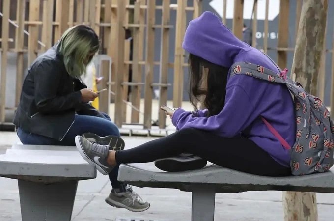 Proibição de rede social para crianças entra em vigor na Austrália