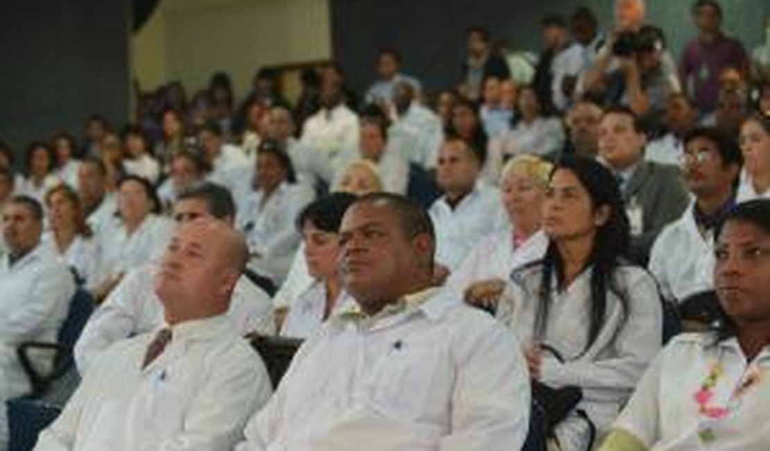 Ministério Público abre investigação sobre condições de trabalho de médicos cubanos