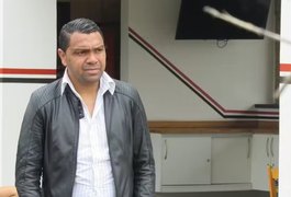 Ex-jogador Leandro Guerreiro é preso por dívida de pensão alimentícia em SP