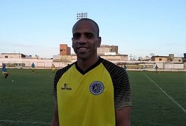 Caio: o zagueiro que veio de São Paulo para reforçar o elenco do ASA