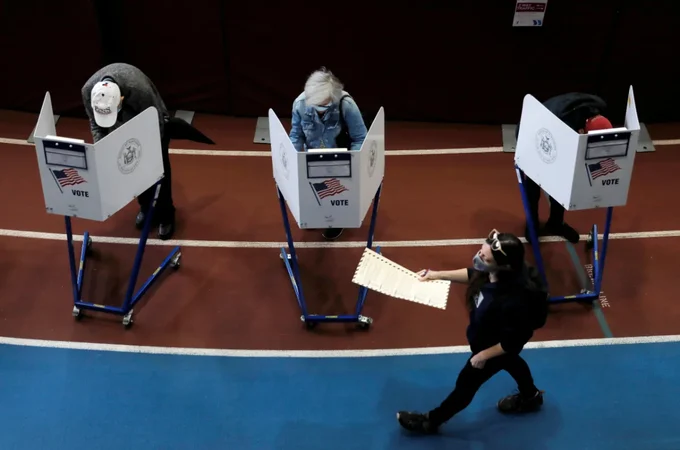 Democratas lideram disputa pelo Congresso dos EUA com 10 pontos