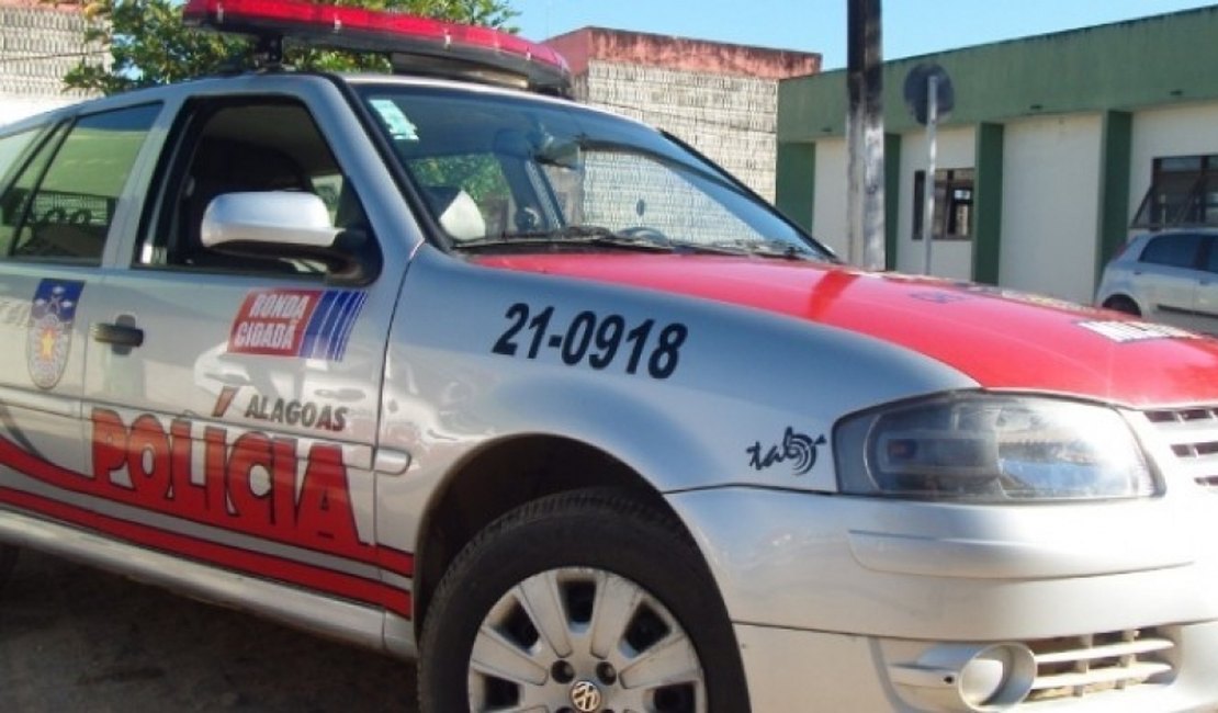 Polícia prende procurado pela justiça após briga entre vizinhos