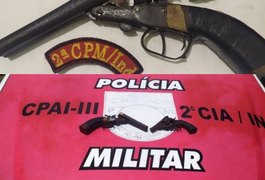 Após assalto, militares prendem dupla e apreende armas no interior de Alagoas