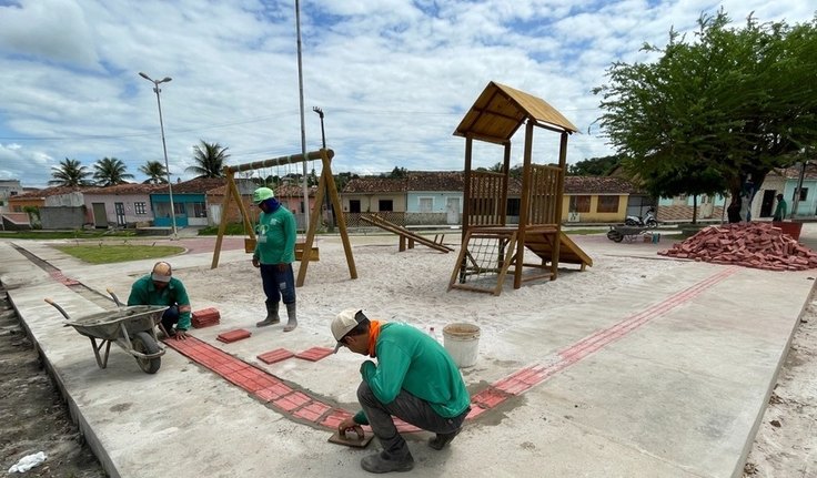 Prefeitura de Penedo constrói e revitaliza praças na cidade e na zona rural