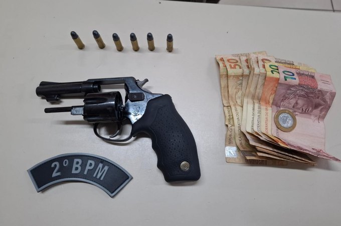 PM flagra casal com arma de fogo durante abordagem no interior de Alagoas