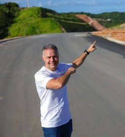 Renan Filho visita obras de duplicação da AL-101 Norte e defende ampliação até Maragogi