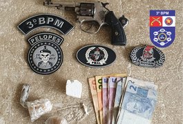 Indivíduo de 21 anos é preso com arma de fogo e drogas, em Arapiraca