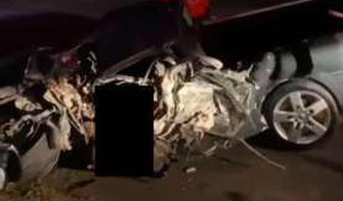 Mulher fica ferida e empresário morre em grave acidente na AL-424