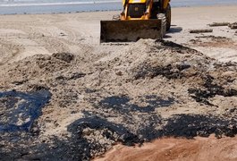 Órgãos definem ações para diminuir impacto ambiental causado pelas manchas de óleo encontradas nas praias de Alagoas