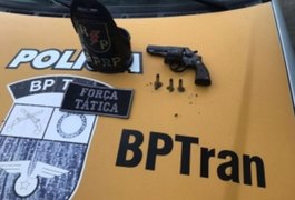 Homem tenta fugir de abordagem e quase atropela militares na Barra de São Miguel