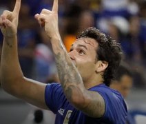 Cruzeiro sofre contra o Criciúma, mas vira jogo e se aproxima do título