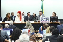 Comissão especial da Câmara aprova fim da escala 6x1 e agora analisará emenda sobre transição