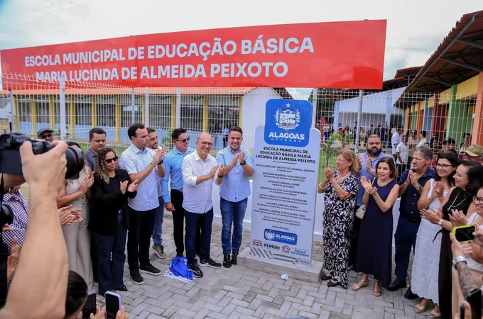 Penedo recebe nova e moderna escola, sala do Saúde Até Você Digital e 37 ruas pavimentadas em parceria com o Governo de Alagoas