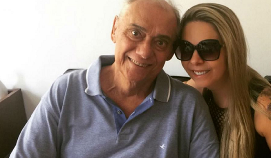 Rezende está internado com quadro grave de pneumonia e namorada pede: ‘Cuida de quem não posso'