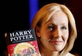 J.K. Rowling está escrevendo três novos filmes baseados no universo de Harry Potter