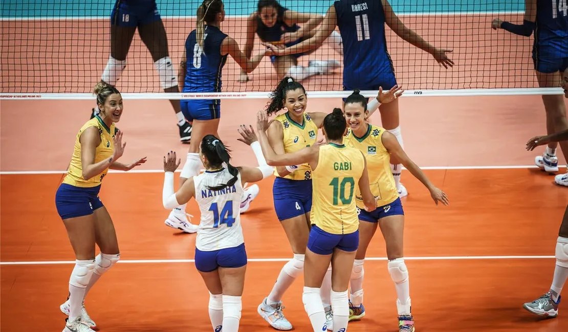 Brasil se impõe e vence a Itália na primeira rodada da segunda fase do Mundial