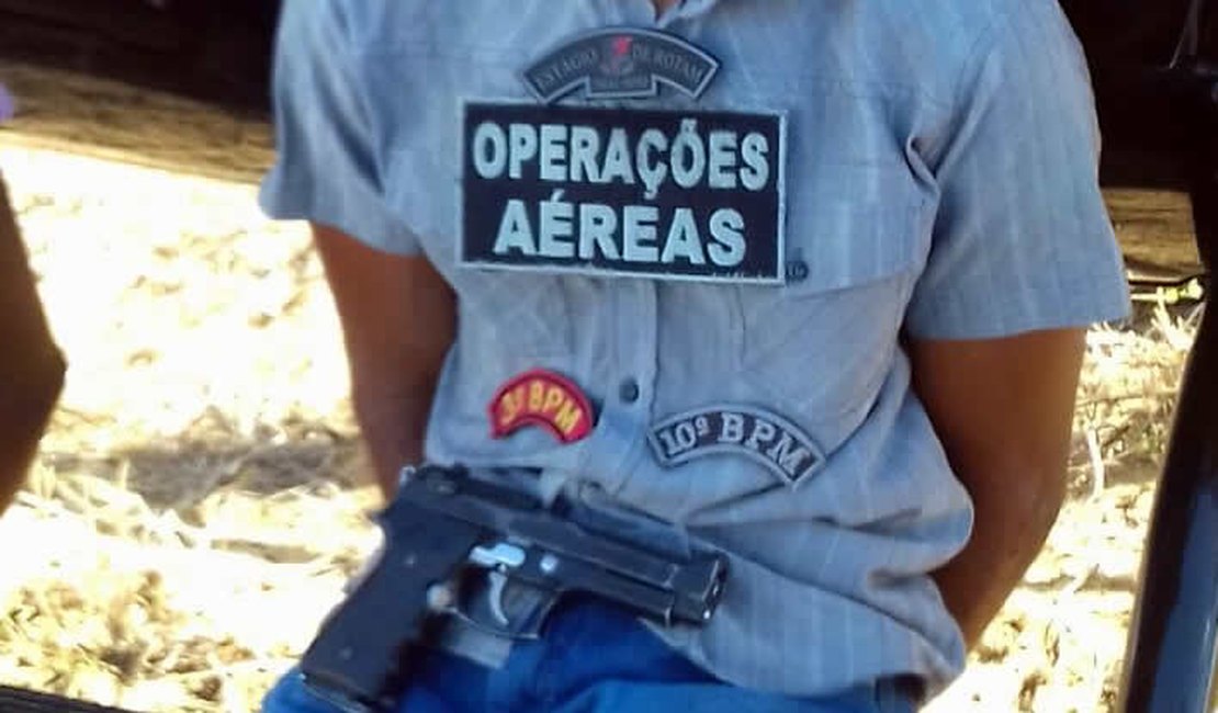 Jovens são detidos com simulacro de arma em van que seguia para Palmeira