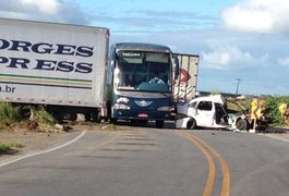 Grave acidente na BR 101 em Teotônio Vilela deixa um morto neste sábado