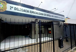 Polícia indicia acusado de atirar em companheira que não quis reatar relacionamento, em Alagoas