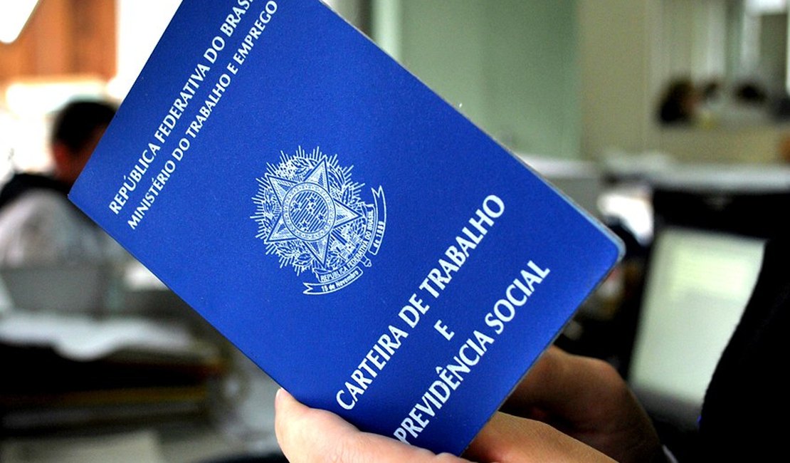 Desemprego fica em 13,7% no 1º trimestre de 2017 e atinge 14,2 milhões