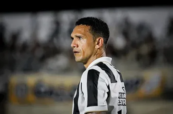 Ex-ASA, Thiago Alagoano é afastado pelo Treze após recomendação médica