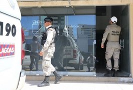 Bandidos não encontram dinheiro, atiram e matam advogado em escritório na Ponta Verde