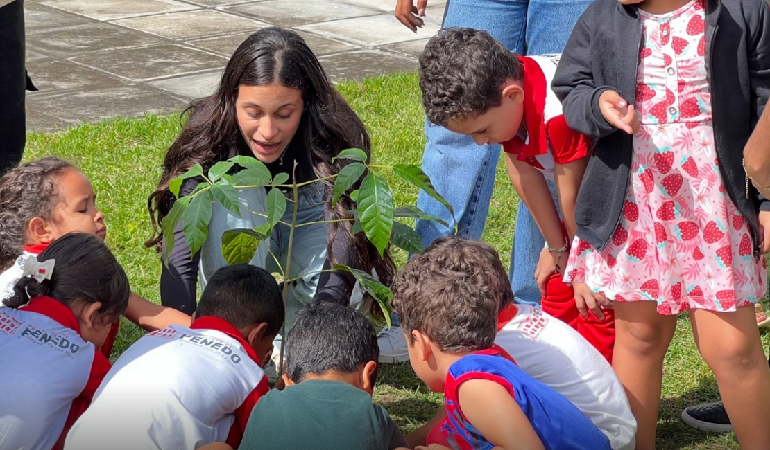 Mais de 125 mil mudas plantadas fortalecem áreas verdes de Penedo