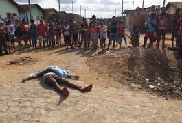 Adolescente é morto com tiros na cabeça no Conjunto Brisa do Lago, em Arapiraca