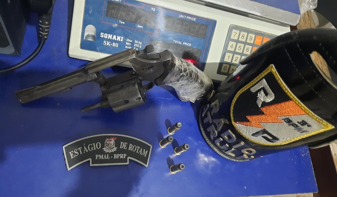 Homem é preso por porte ilegal de arma de fogo, em Arapiraca