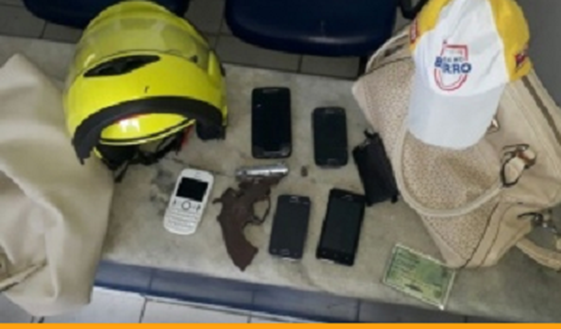 Suspeito de assalto a ônibus, menor é apreendido