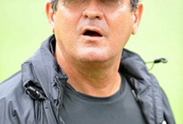 Muricy Ramalho não é mais técnico do Santos FC