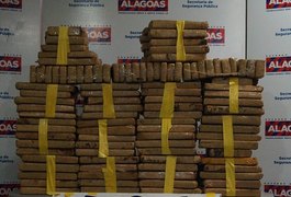 Operação prende casal com 177 quilos de maconha escondida em caminhão