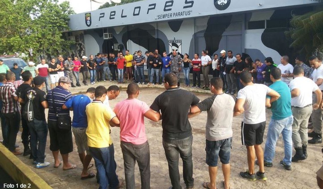 Militares protestam contra prisão de PMs decretada pela Justiça