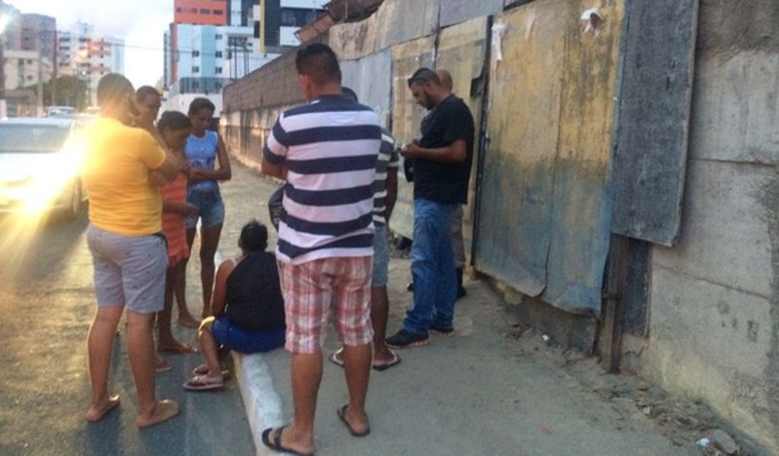 Corpo de mulher é achado dentro de prédio abandonado em Maceió