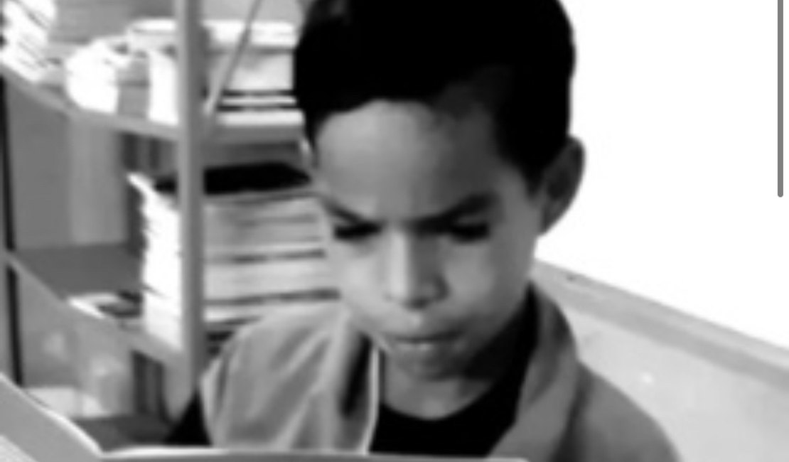 Criança morre após ser atropelada ao descer de ônibus escolar, no Sertão de Alagoas