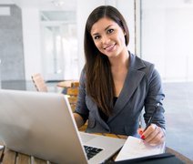 Plataformas disponibilizam cursos online gratuitos para estudantes de Direito