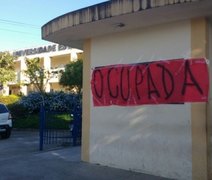 Confira a lista das 15 escolas ocupadas onde o Enem foi adiado em Alagoas