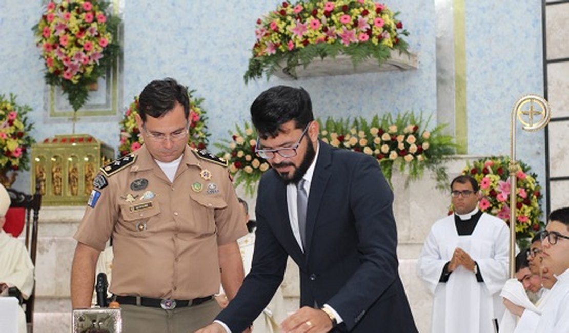 Comandante do 3º BPM participa Jubileu de Diamante da Concatedral, em Arapiraca