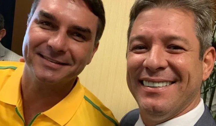 “Antes de ser eleito presidente”: Cabo Bebeto quer entregar título de cidadão de Alagoas a Flávio Bolsonaro