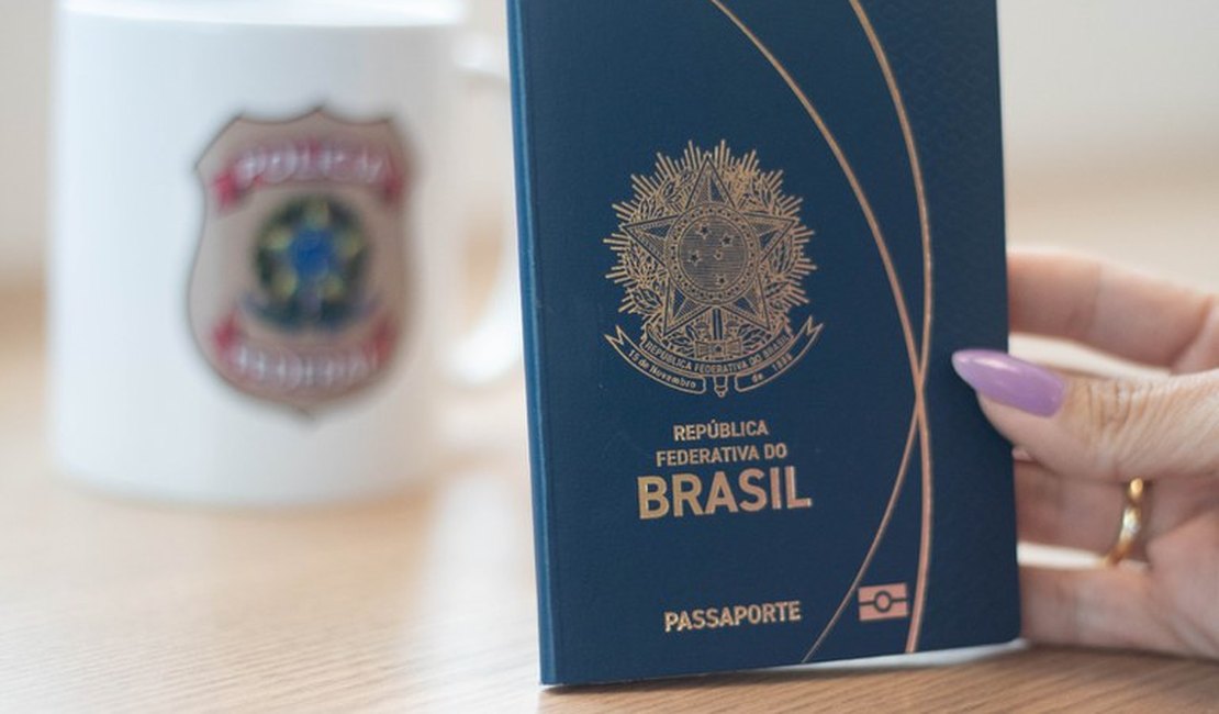 Polícia Federal e Casa da Moeda dão início à emissão do novo passaporte brasileiro