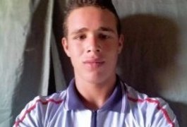 Moradores fecham rodovia após morte de estudante em tentativa de assalto, em AL