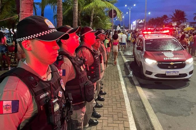 Cerca de mil policiais vão reforçar a segurança nas prévias carnavalescas em Maceió